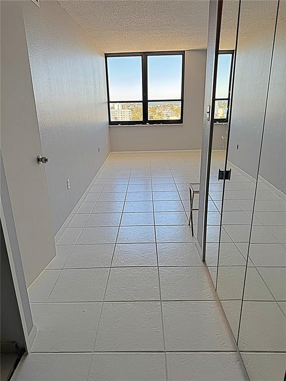 Building Photo - 400 Island Way