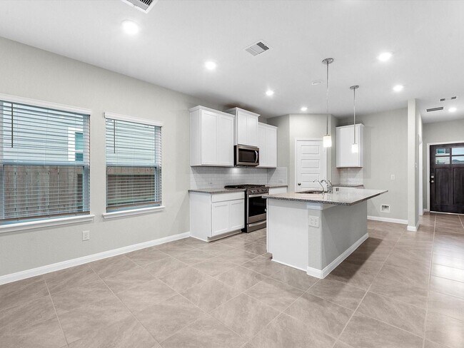 Building Photo - Gorgeous home now available for rent in th...