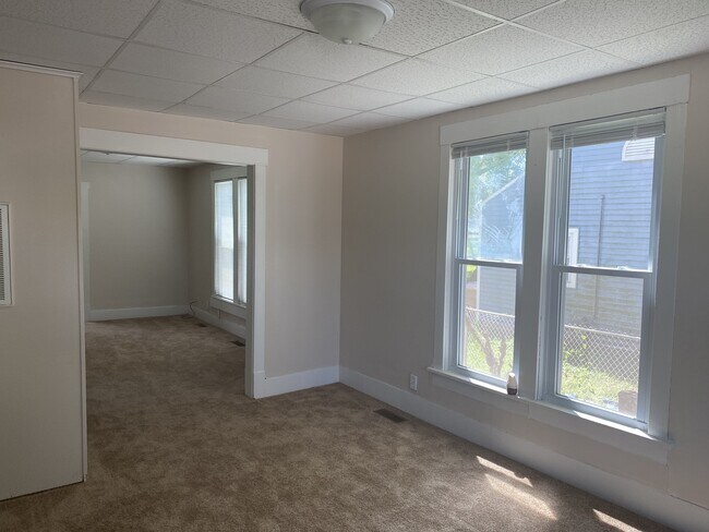 Building Photo - 1412 N Champaign St