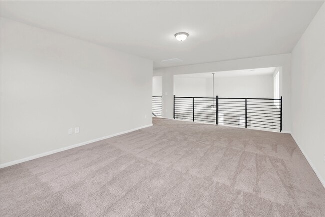 Building Photo - 15100 Crown Mnr Dr