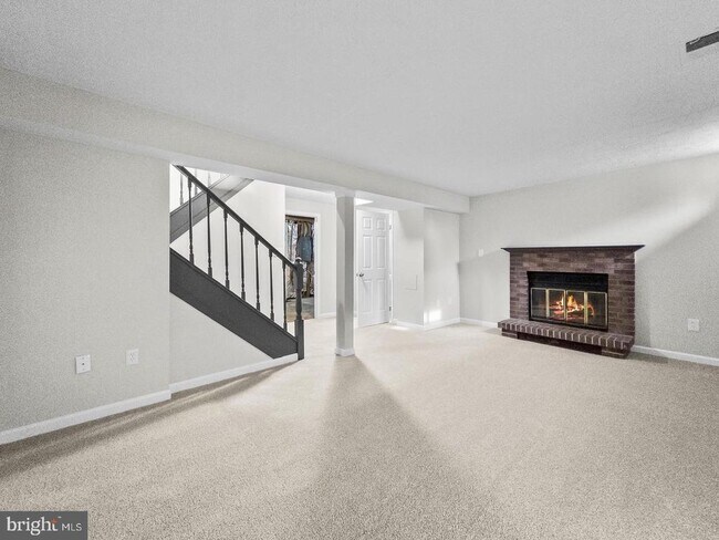 Building Photo - 10110 Shelldrake Cir