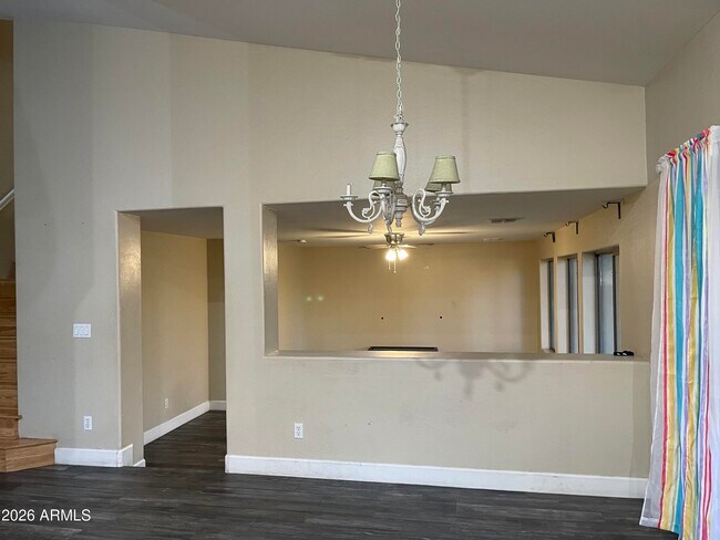 Building Photo - 5168 W Morten Ave