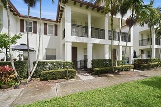 Building Photo - 4501 Mimosa Terrace