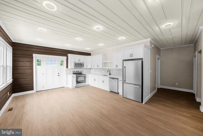 Building Photo - 71 Dreamland Park Dr