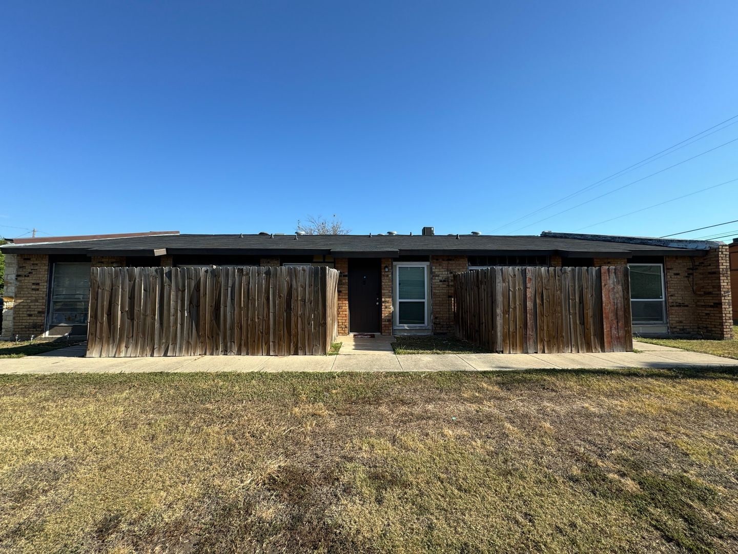 Building Photo - 2316 Andover Dr