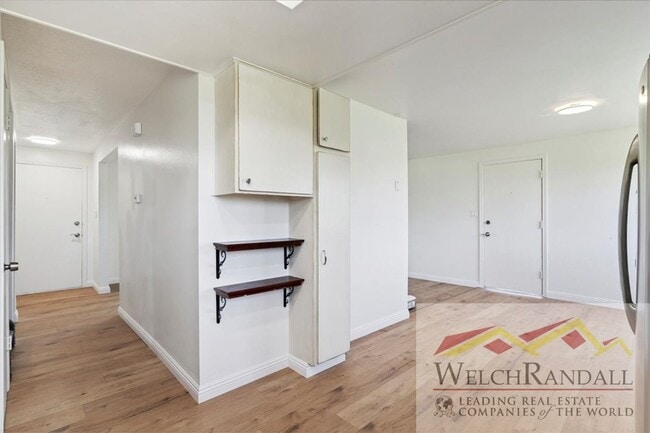 Building Photo - Charming Single Family Home in Hooper