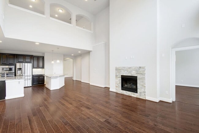 Building Photo - 5644 Siragusa Dr