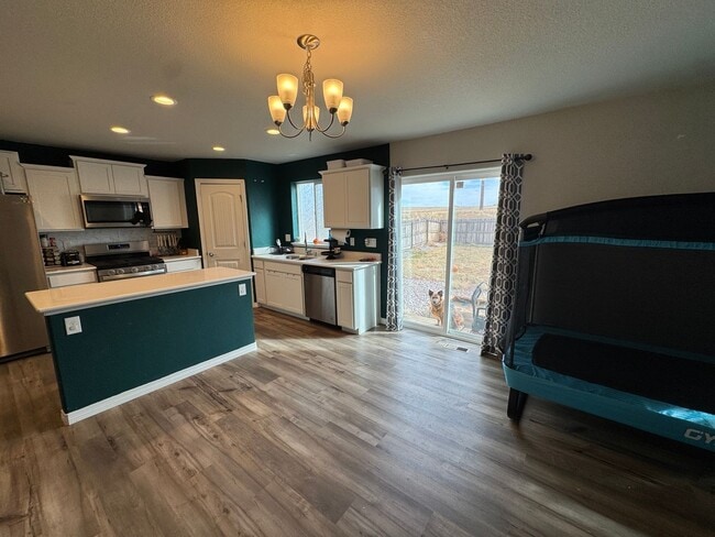 Building Photo - Beautiful 3 Bedroom, 2.5 Bathroom Rental Home