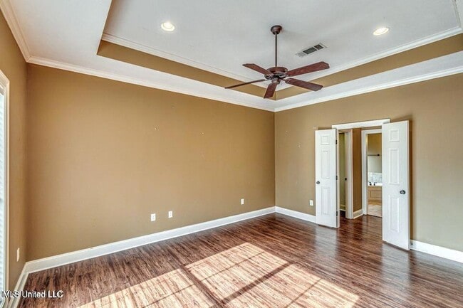 Building Photo - 401 Ash Tree Ln