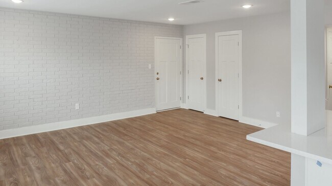 Building Photo - The Finley Downtown - Unit 313