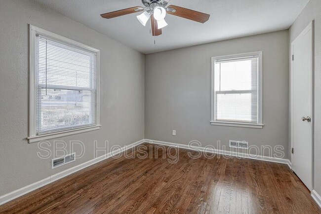 Building Photo - 4811 Martha Truman Rd