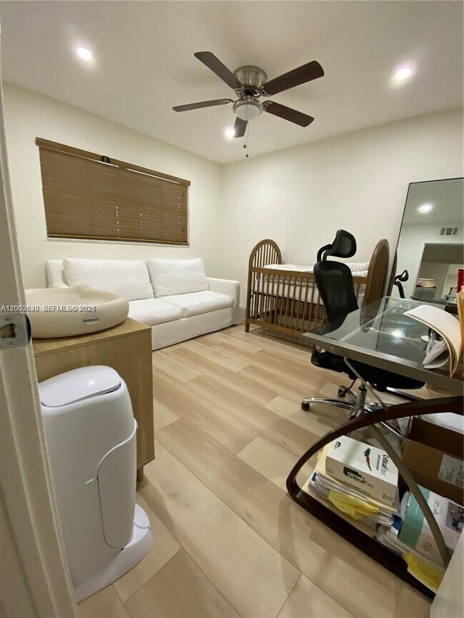 Building Photo - 1200 Tallwood Ave