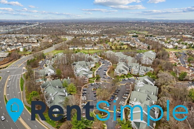 Building Photo - 4408 Helmsford Ln