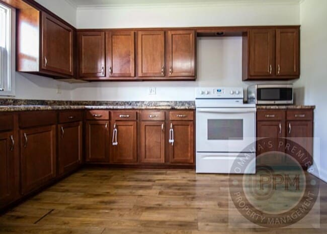 Building Photo - $300.00 off Deposit!!!  Charming 3+ Bedroo...