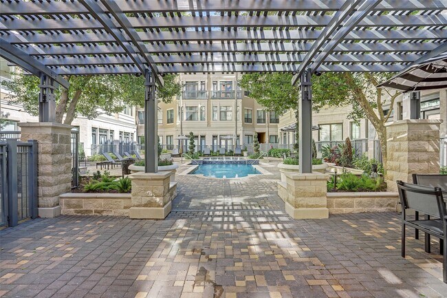 Building Photo - 1901 Post Oak Blvd