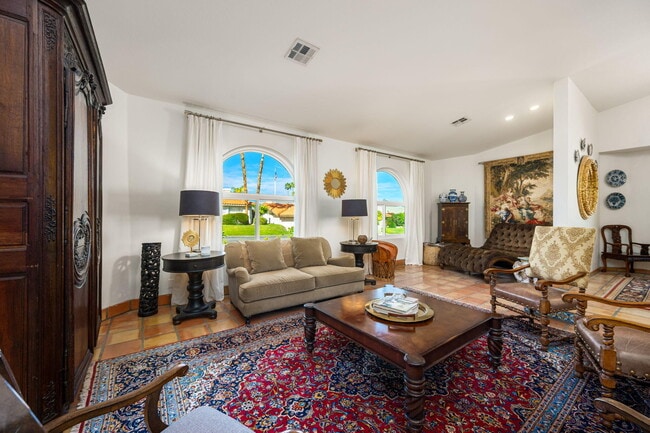 Building Photo - 73055 Amber St