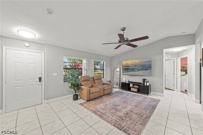 Building Photo - 311 SW 19th Ln