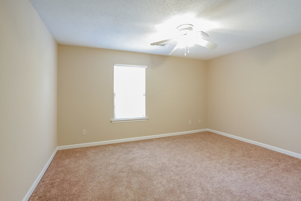 Building Photo - 6257 Saddletrail Dr