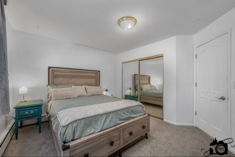 Building Photo - 4401 Reka Dr