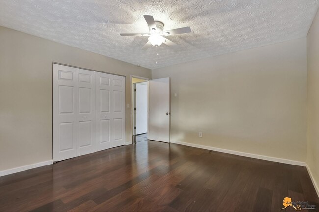 Building Photo - South Anchorage Townhouse for Rent