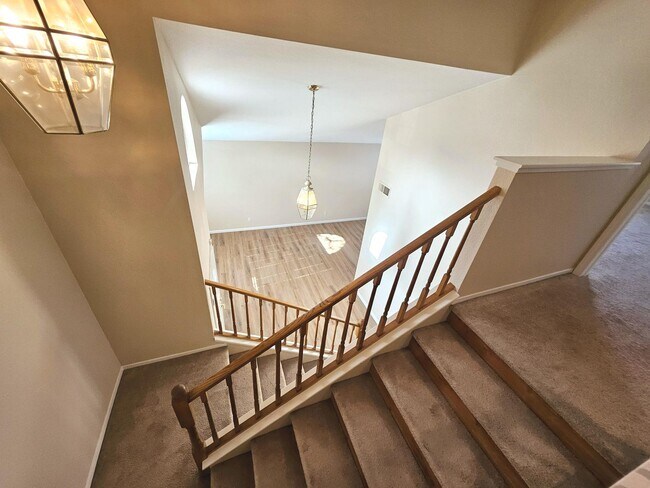 Building Photo - Spacious, well maintained Antioch home