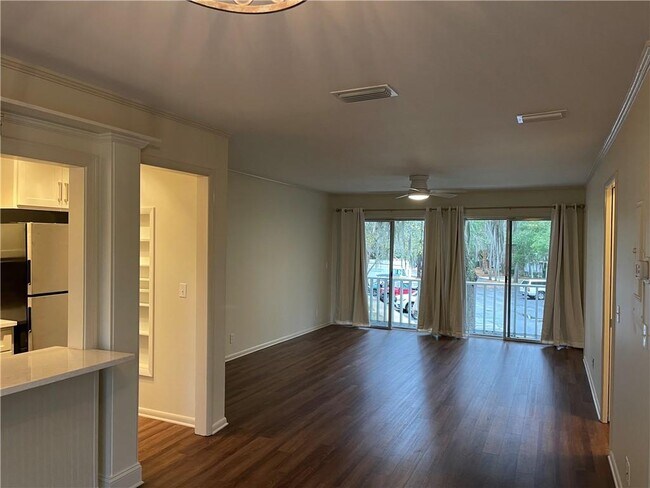 Building Photo - 800 Mallery St