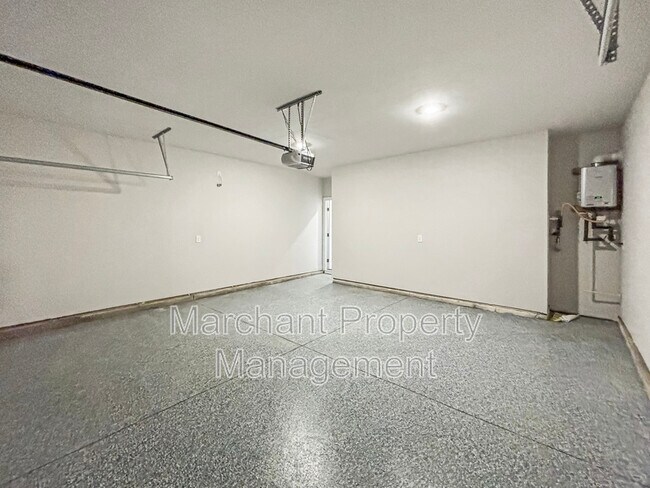 Building Photo - 760 Penfold Pt