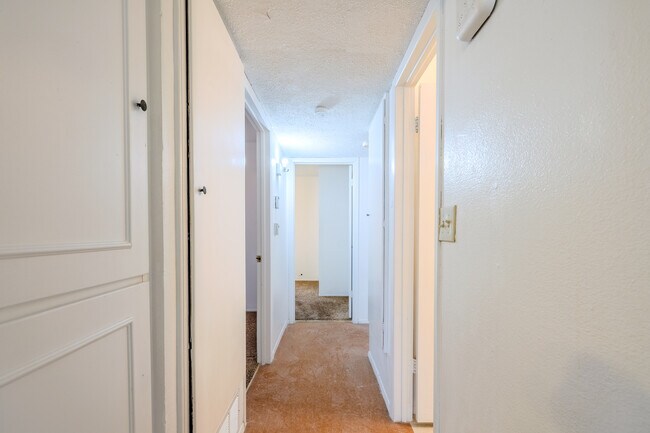 Building Photo - 10724 Onyxstone St