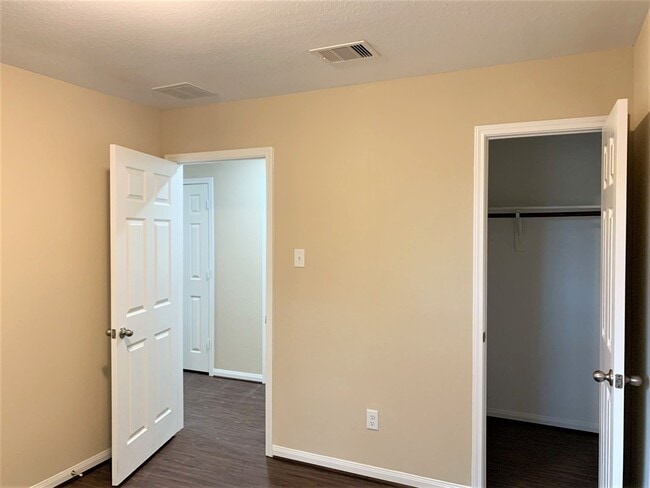 Building Photo - 429 N Carolina St