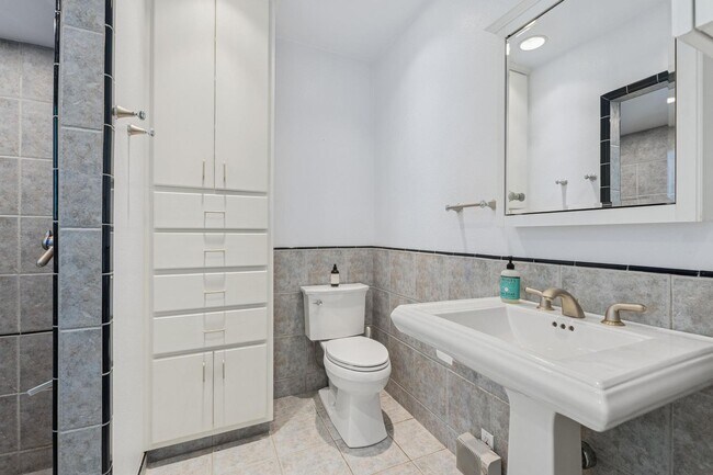 Building Photo - Whitefish Home with Great Lake Views