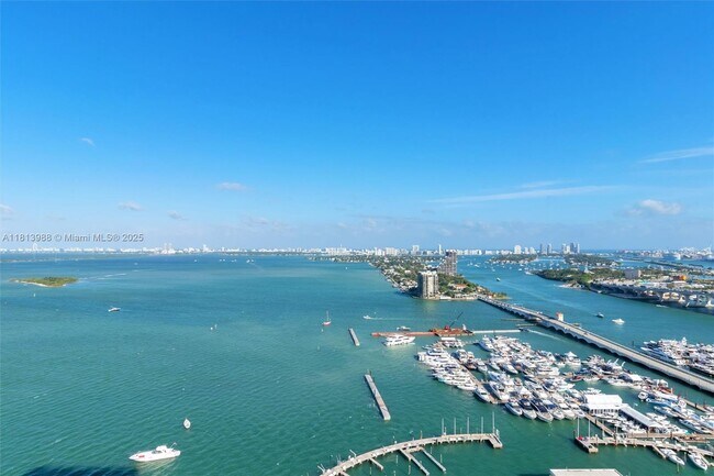 Building Photo - 1717 N Bayshore Dr