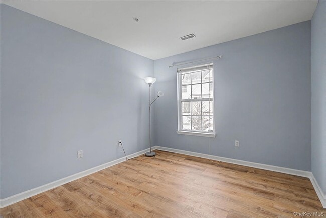 Building Photo - 261 Ruth Ct