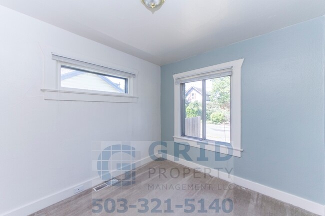 Building Photo - Charming 2 Bedroom Home in Mt Scott Arleta!