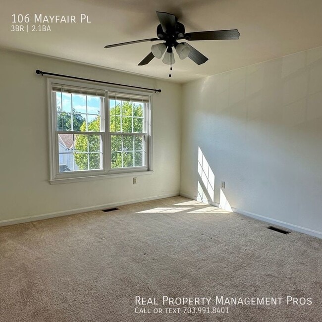 Building Photo - 106 Mayfair Pl
