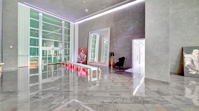 Building Photo - 495 Brickell Ave