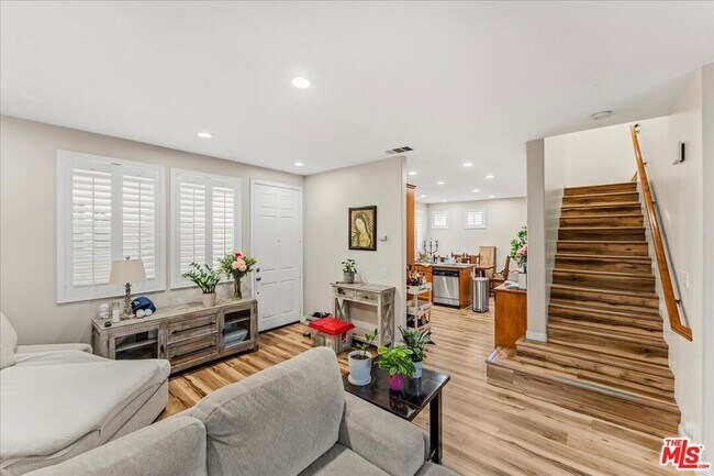 Building Photo - 3653 Medici Ln