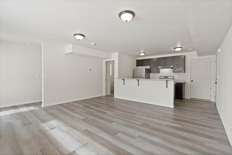 family room - 9109 W Winona Rd