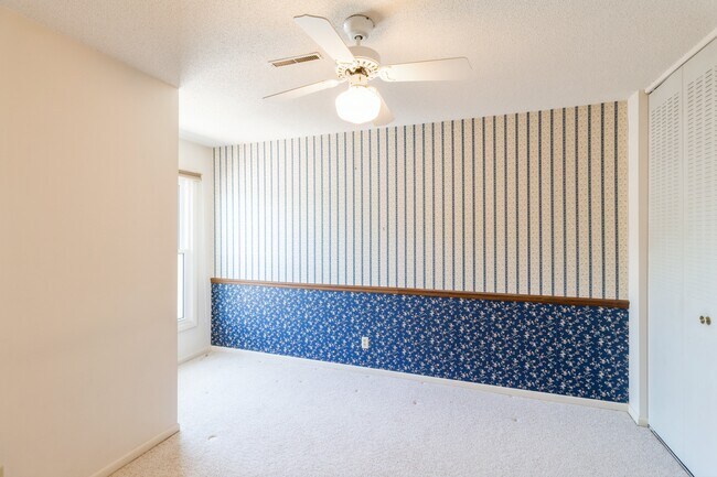 Building Photo - 1332 Truman Pl