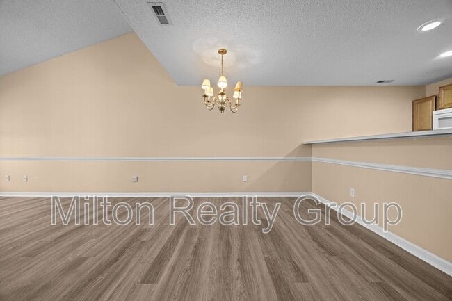 Building Photo - 101 Fairwoods Ct