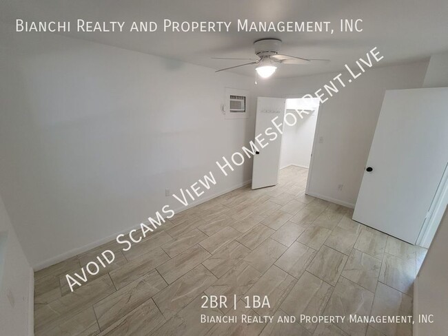 Building Photo - $500 off 1st Month's Rent - 2/1 Central to...