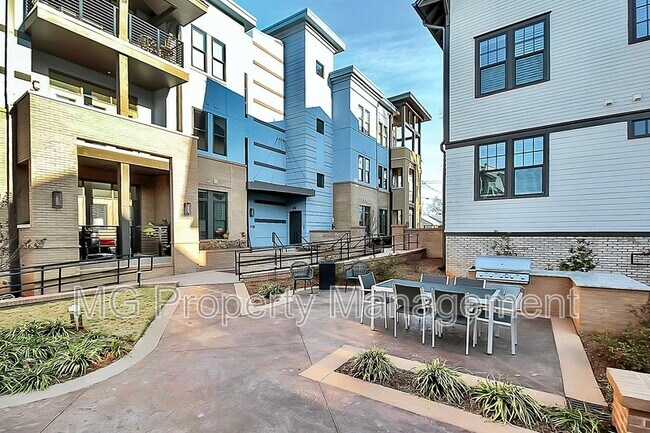 Building Photo - 2401 Euclid Ave