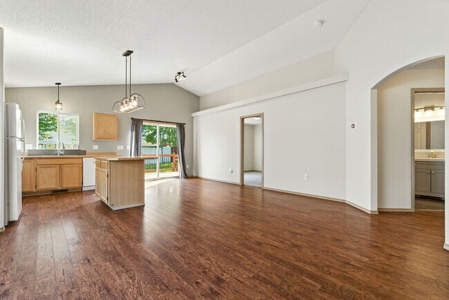 Building Photo - Charming 3 Bedroom Spokane Valley Home – Available Now!