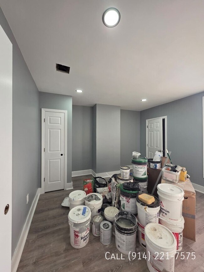 Building Photo - 243 Woodworth Ave