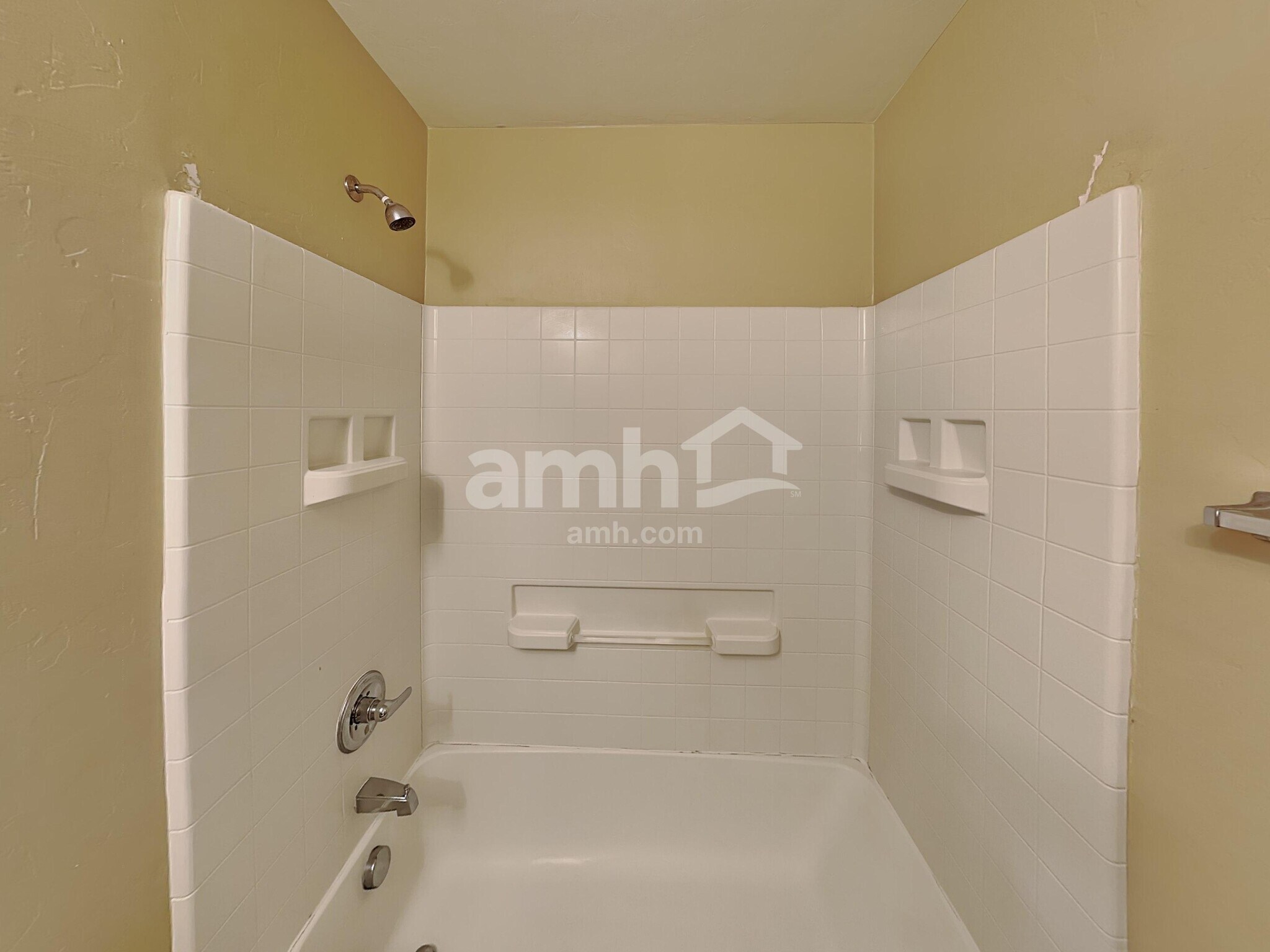 Building Photo - 245 W Paseo Celestial