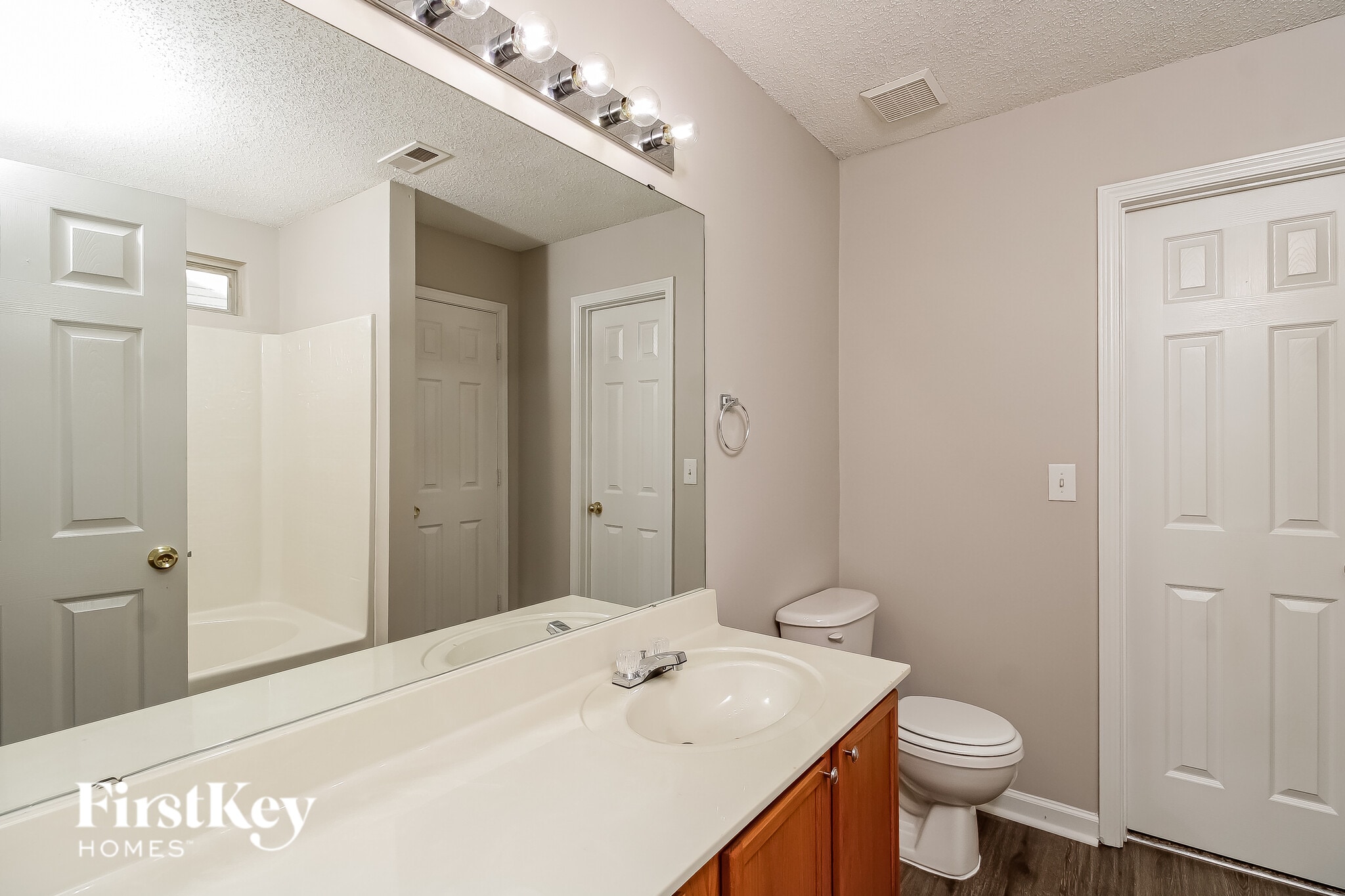 Building Photo - 227 Julian Pond Ln