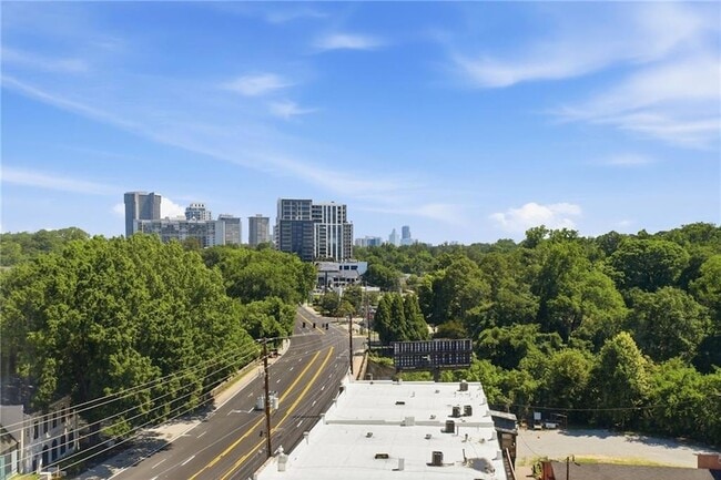 Building Photo - 2285 Peachtree Rd NE
