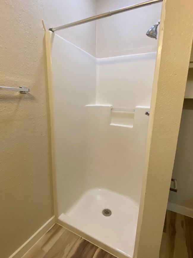 Building Photo - 3 BEDROOM, NEAR SCOTT AND WHITE