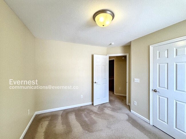 Building Photo - 7136 Arbor Leaf Ln