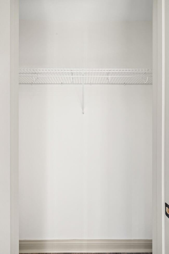 Building Photo - 118 Morning View Rd