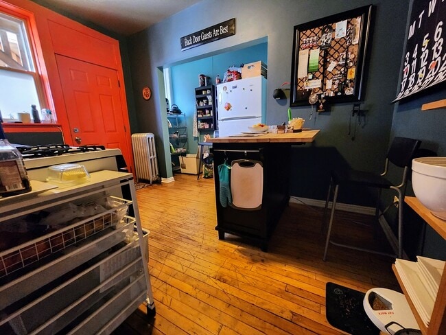 Building Photo - 2218 N St Louis Ave